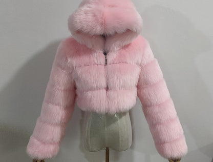 Manteau femme élégant à capuche et fourrure