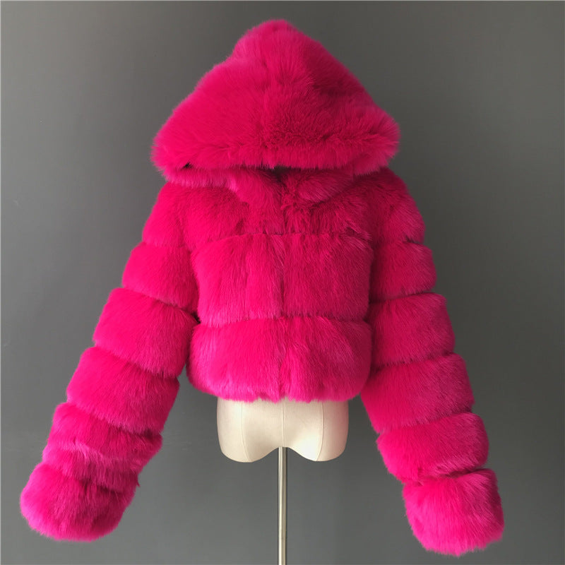 Manteau femme élégant à capuche et fourrure