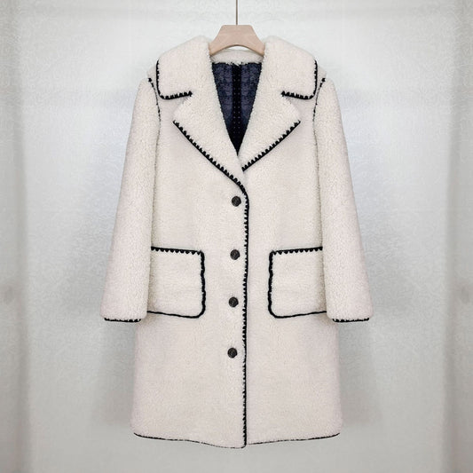 Manteau femme contrasté noir et blanc